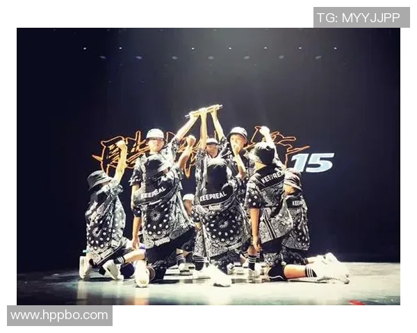 南京街舞队的进攻策略与风格解析引领街舞热潮的背后故事 南京街舞队的进攻策略与风格解析引领街舞热潮的背后故事